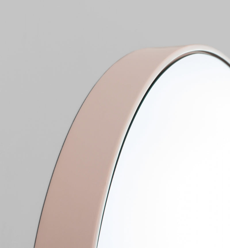 Flynn Round: Blush
